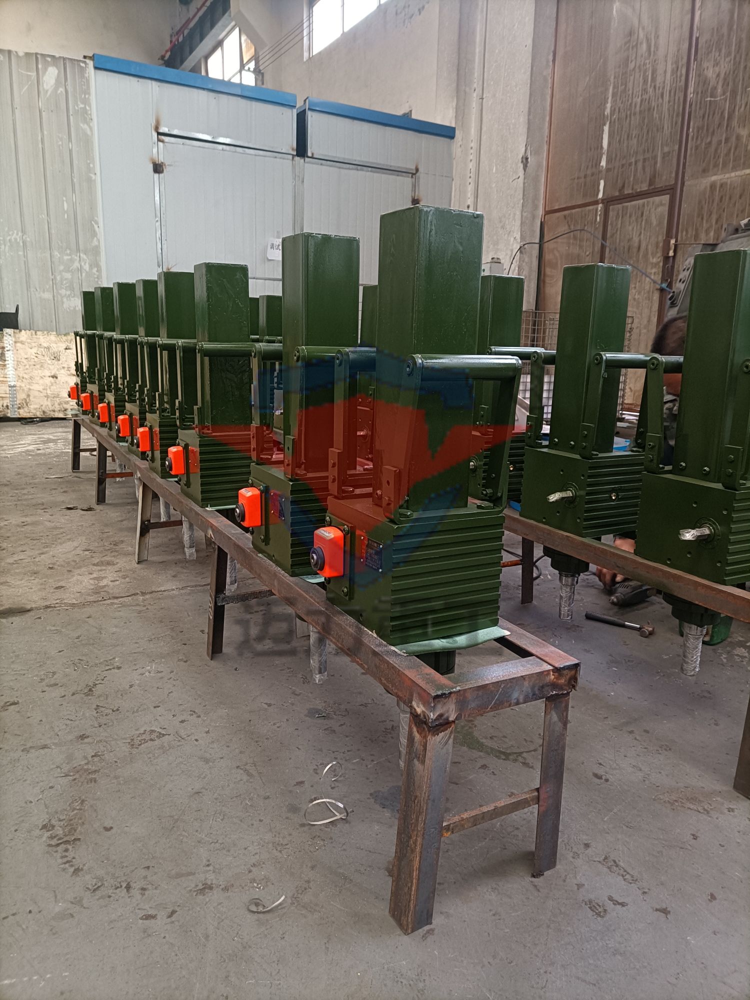 非標(biāo)滾珠絲杠升降機(jī)