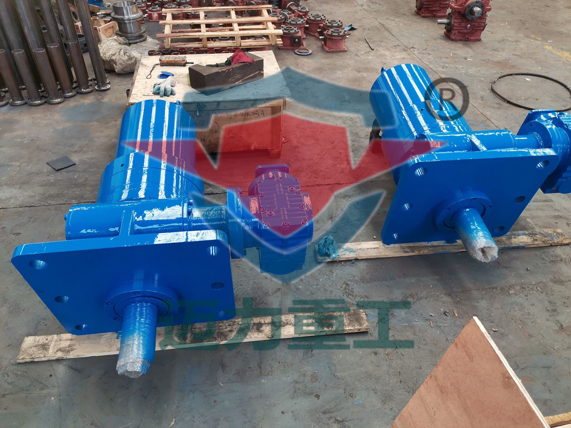 定制自動(dòng)旋轉(zhuǎn)升降機(jī)